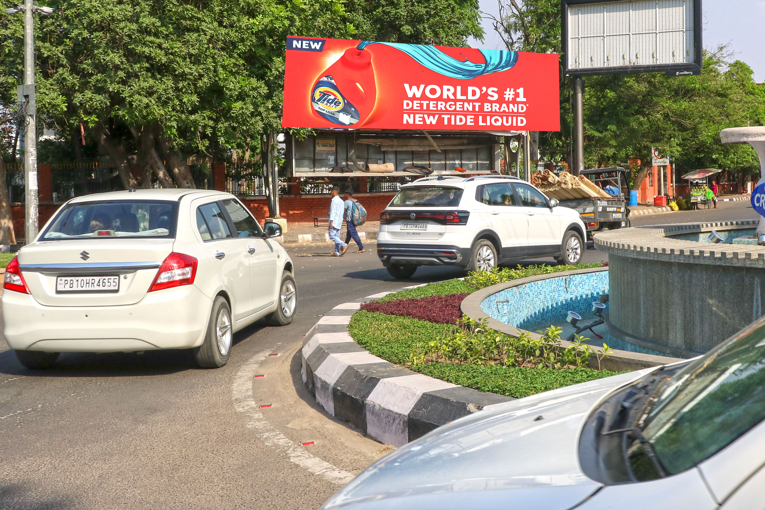 Club Road Facing Fountain Chowk